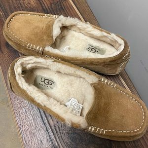 Ugg women size 5